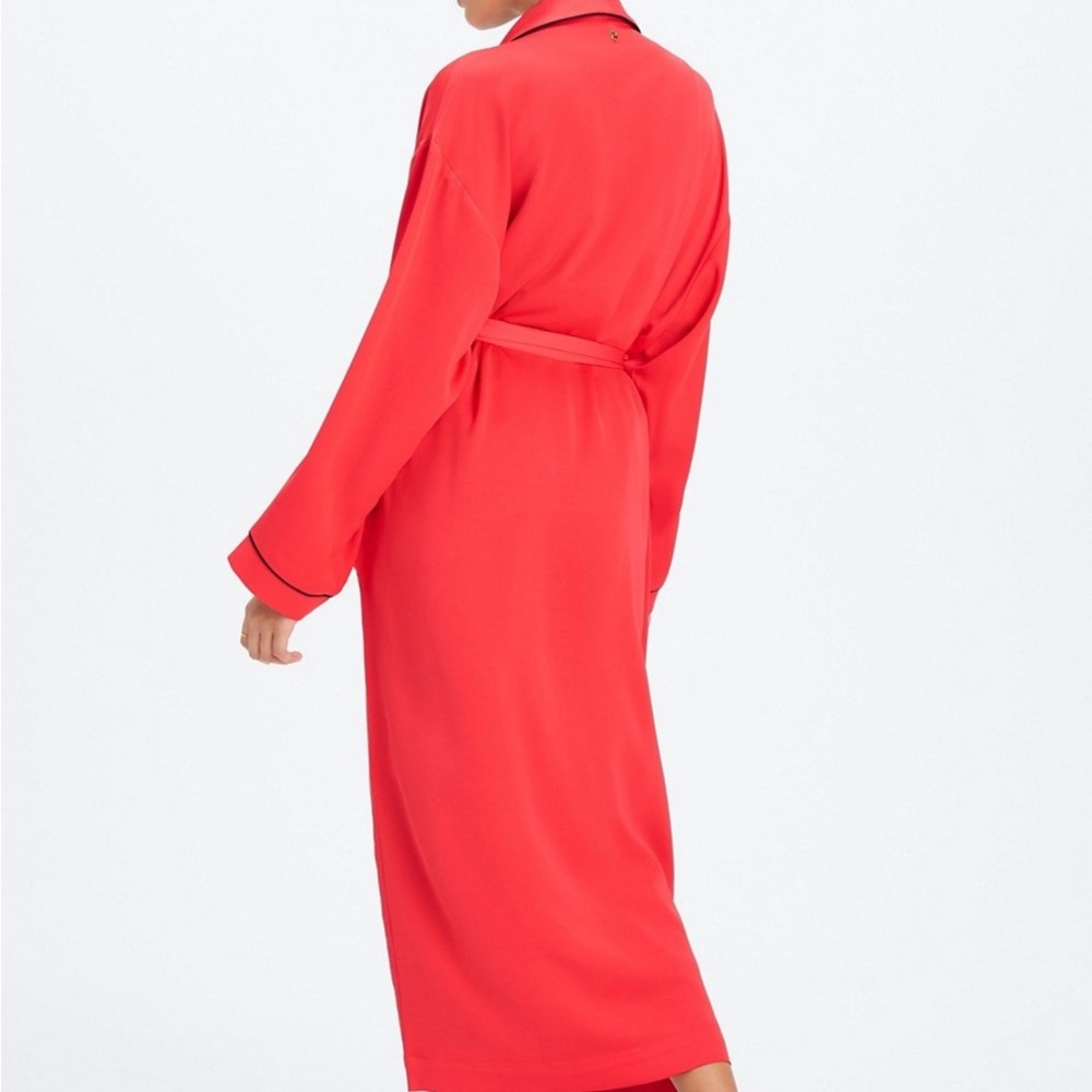 NWT Fabletics Ecosatin Robe - Picture 3 of 6